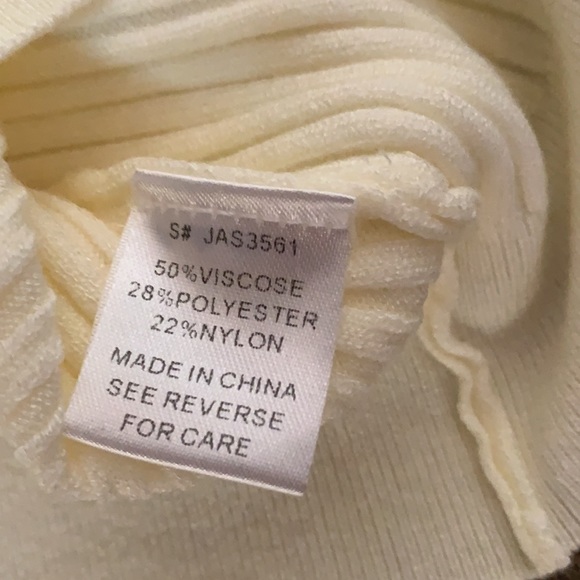 Ivory Ribbed Tank - Picture 3 of 4